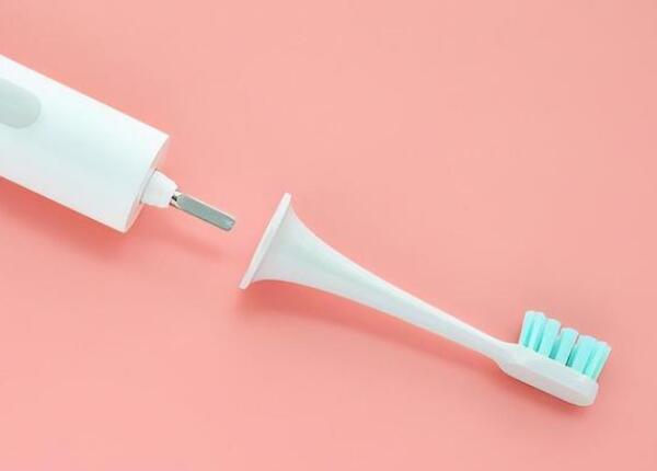 電動牙刷替換刷頭是通用的嗎 電動牙刷替換刷頭是通用的嗎